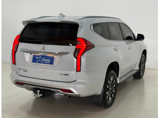 Mitsubishi Pajero Sport 4X4 2022/2023