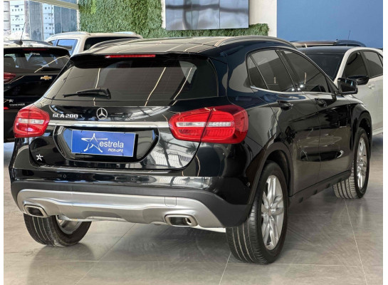 Mercedes-Benz GLA 200 Advance 1.6/1.6 TB 16V Flex Aut. 2015/2015