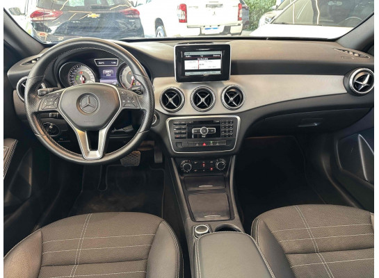 Mercedes-Benz GLA 200 Advance 1.6/1.6 TB 16V Flex Aut. 2015/2015