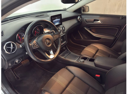 Mercedes-Benz GLA 200 1.6 CGI FLEX ADVANCE 7G-DCT 2019/2019