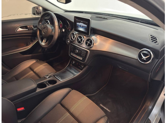 Mercedes-Benz GLA 200 1.6 CGI FLEX ADVANCE 7G-DCT 2019/2019