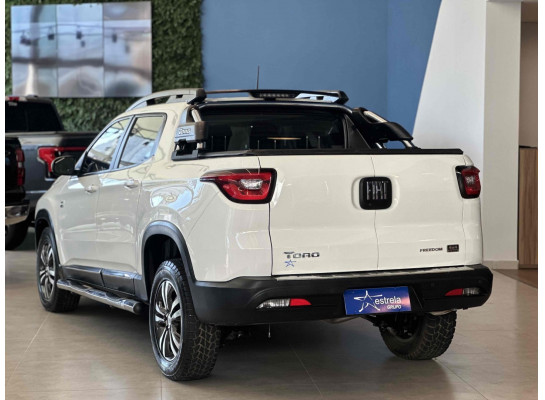 FIAT Toro Freedom 2.0 16V 4X4 AT9 2021/2022