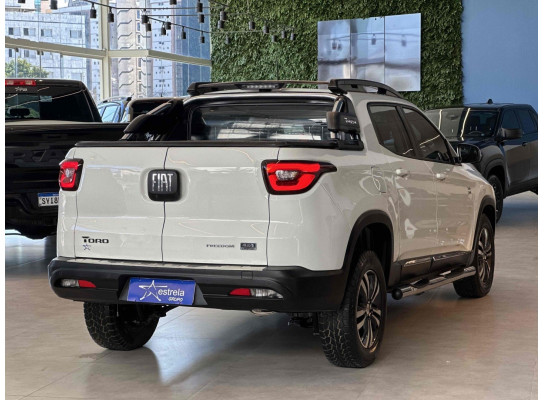 FIAT Toro Freedom 2.0 16V 4X4 AT9 2021/2022