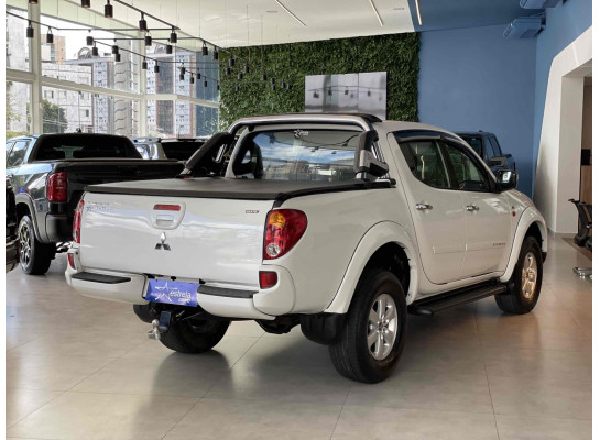 Mitsubishi L200 Triton HPE 3.2 CD TB Int.Diesel Aut 2012/2013