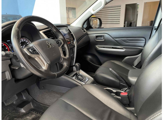Mitsubishi L200 Triton 2.4 16V TURBO DIESEL SPORT HPE CD 4P 4X4 AUTOMÁTICO 2023/2024
