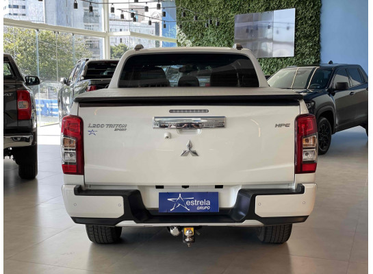 Mitsubishi L200 Triton 2.4 16V TURBO DIESEL SPORT HPE CD 4P 4X4 AUTOMÁTICO 2023/2024