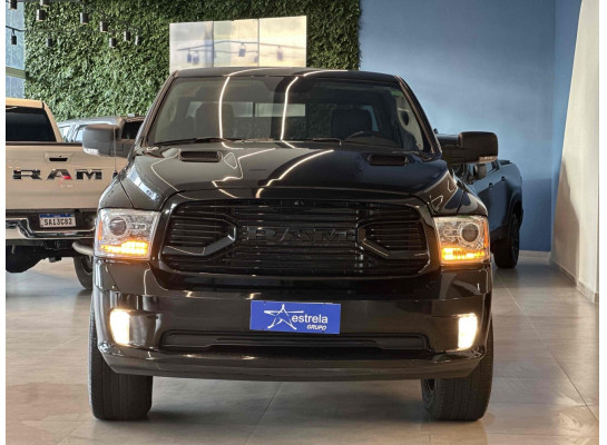 RAM CLASSIC 5.7 V8 GASOLINA LARAMIE CD 4X4 AUTOMÁTICO 2022/2022