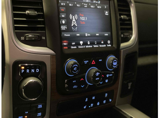 RAM CLASSIC 5.7 V8 GASOLINA LARAMIE CD 4X4 AUTOMÁTICO 2022/2022