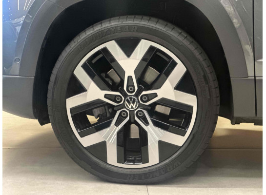 Volkswagen TAOS 1.4 250 TSI TOTAL FLEX HIGHLINE AUTOMÁTICO 2024/2024