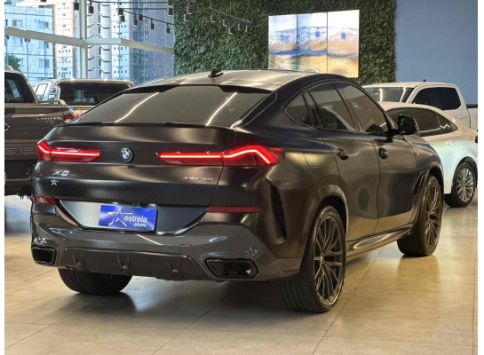 BMW X6 3.0 TWINPOWER GASOLINA XDRIVE40I BLACK VERMILION AUTOMÁTICO 2022/2022