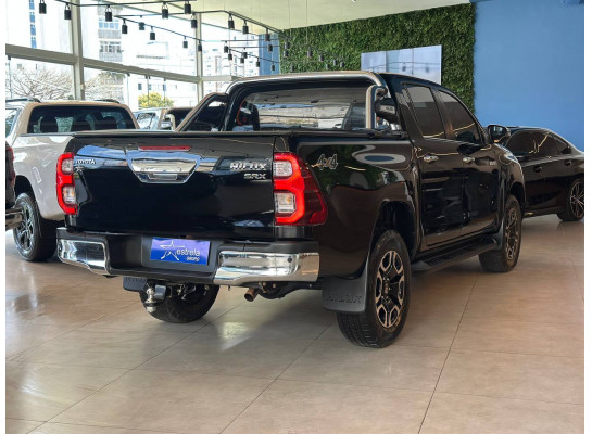 Toyota Hilux Cabine Dupla SRX 2.8L DIESEL 2023/2023