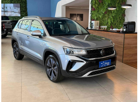 Volkswagen TAOS 1.4 250 TSI TOTAL FLEX COMFORTLINE AUTOMÁTICO 2023/2024