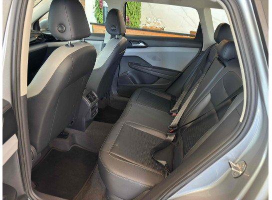 Volkswagen TAOS 1.4 250 TSI TOTAL FLEX COMFORTLINE AUTOMÁTICO 2023/2024