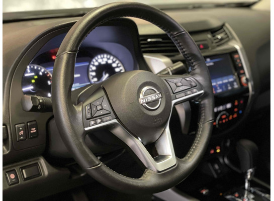 Nissan Frontier Platinum 4X4 2024/2025