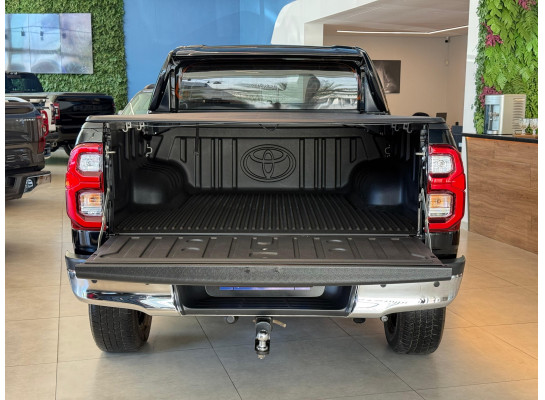 Toyota Hilux Cabine Dupla 2.8 D-4D TURBO DIESEL CD SRX PLUS 4X4 AUTOMÁTICO 2023/2024