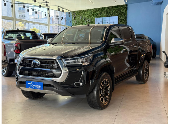 Toyota Hilux Cabine Dupla 2.8 D-4D TURBO DIESEL CD SRX PLUS 4X4 AUTOMÁTICO 2023/2024