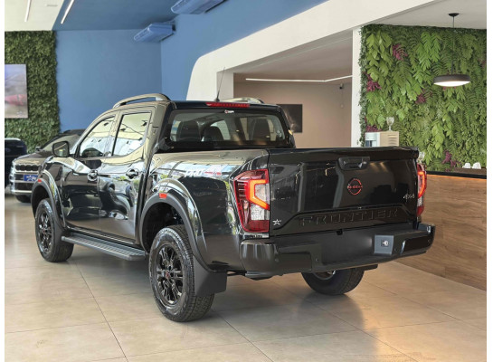 Nissan Frontier 2.3 16V TURBO DIESEL PRO4X CD 4X4 AUTOMÁTICO 2025/2025