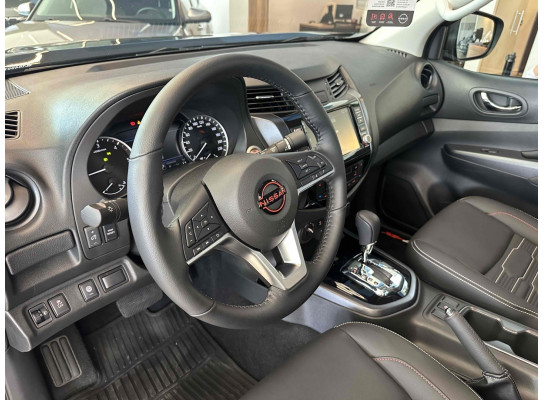 Nissan Frontier 2.3 16V TURBO DIESEL PRO4X CD 4X4 AUTOMÁTICO 2025/2025