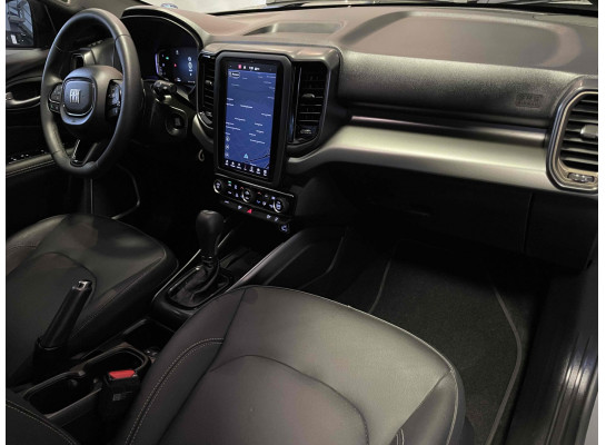 FIAT Toro 1.3 TURBO 270 FLEX VOLCANO AT6 2024/2025