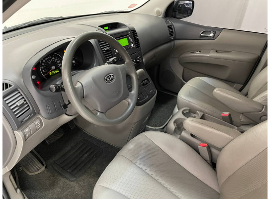KIA Carnival EX	3.5L V6 2011/2012